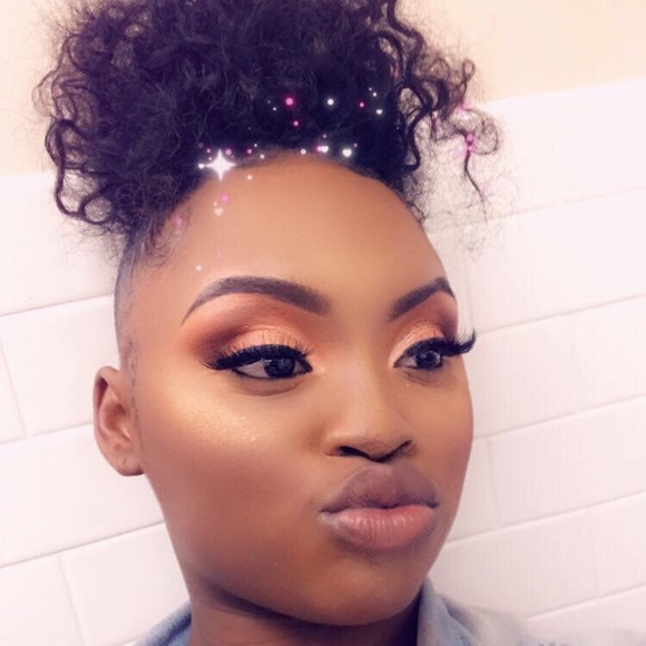 Meet your Posher, Cortney - Picture 1 of 1